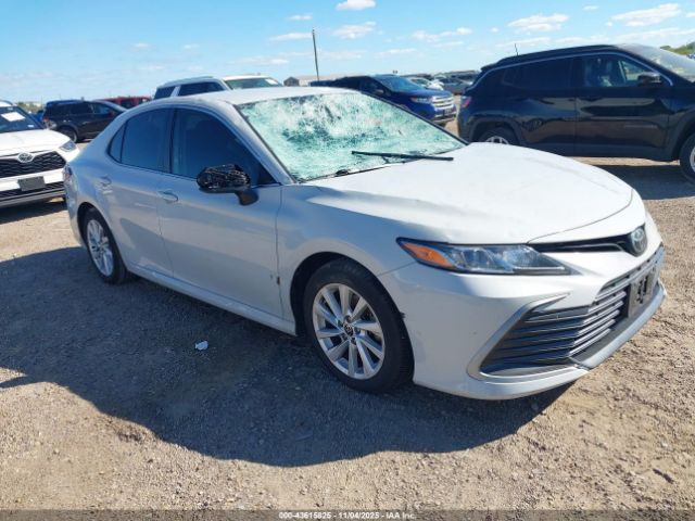 2022 TOYOTA CAMRY 4T1C11AK1NU051762