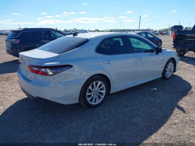 2022 TOYOTA CAMRY 4T1C11AK1NU051762 Photo 3