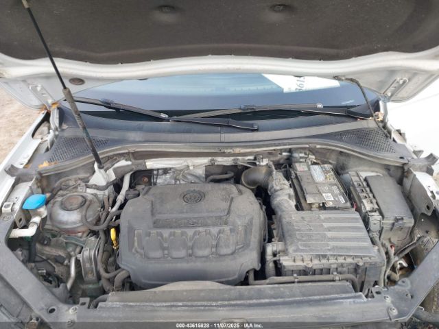 2018 VOLKSWAGEN TIGUAN 3VV0B7AX5JM082077 Photo 9