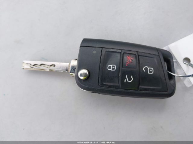 2018 VOLKSWAGEN TIGUAN 3VV0B7AX5JM082077 Photo 10