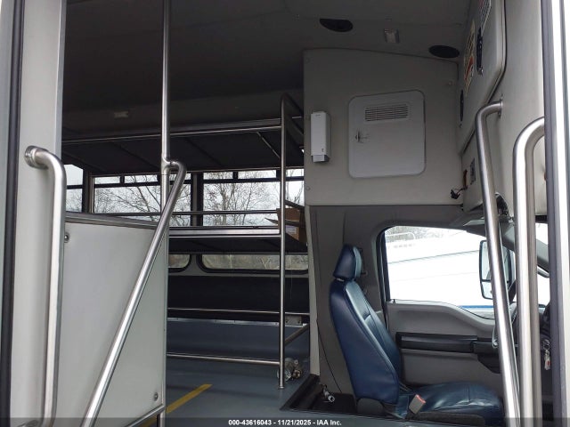 2019 Ford F-550 Chassis Xl მანქანა იყიდება აუქციონზე, vin: 1FDAF5GY8KEC92591, აუქციონის ნომერი: 43616043