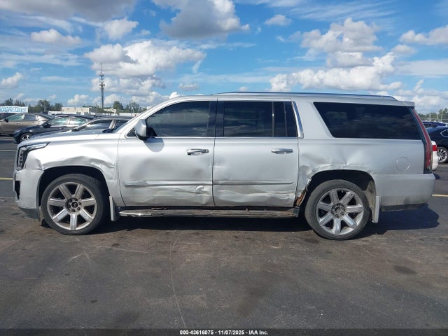 Aukcja sprzedaży 2016 Cadillac Escalade Esv Luxury Collection, vin: 1GYS4HKJ2GR384378, numer aukcji: 43616075