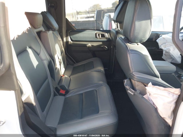 Ford Bronco Outer Banks 2024 1FMDE8BH2RLA72507 Image 8