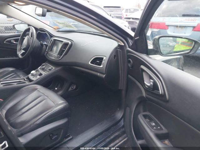 2017 CHRYSLER 200 1C3CCCAB5HN500051 Photo 4