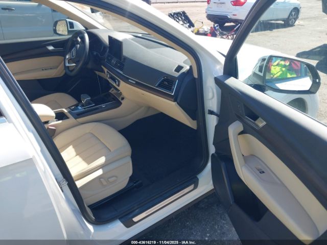 2024 AUDI Q5 WA1ABAFY5R2090291 Photo 4
