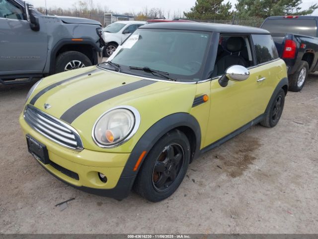 2010 MINI COOPER WMWMF3C59ATZ66269 Photo 1