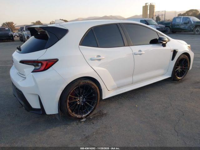 2023 TOYOTA GR COROLLA JTNABAAE4PA002607 Photo 3