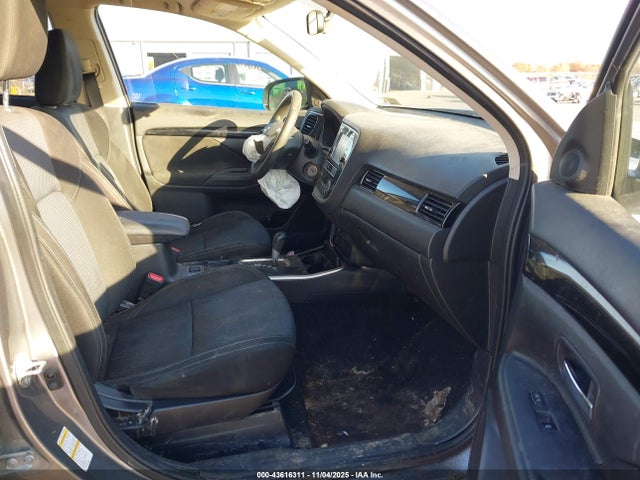 2019 MITSUBISHI OUTLANDER JA4AD2A34KZ036893 Photo 4