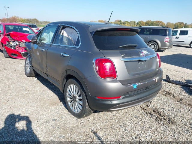 2016 FIAT 500X ZFBCFYDT0GP336283 Photo 2
