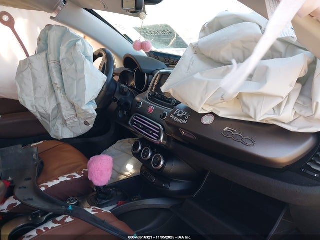 2016 FIAT 500X ZFBCFYDT0GP336283 Photo 4