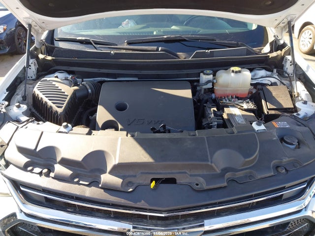 1GNERHKW0MJ213033 Chevrolet lfy
