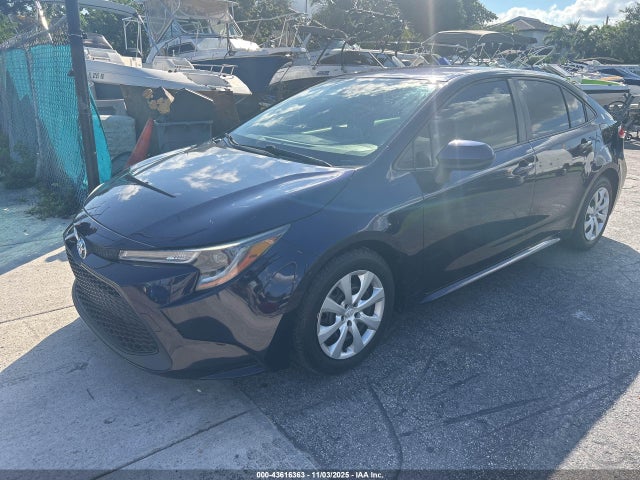 2020 Toyota Corolla Le მანქანა იყიდება აუქციონზე, vin: JTDEPRAE2LJ004212, აუქციონის ნომერი: 43616363