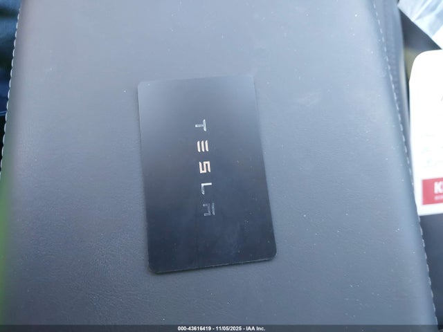 2025 TESLA MODEL 3 5YJ3E1EB3SF988992 Photo 10