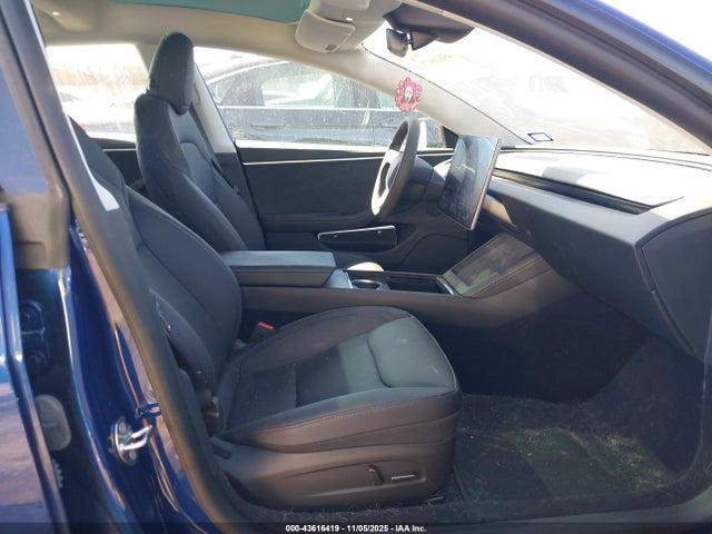 2025 TESLA MODEL 3 5YJ3E1EB3SF988992 Photo 4