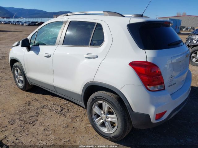 2022 CHEVROLET TRAX KL7CJPSM8NB569481 Photo 2