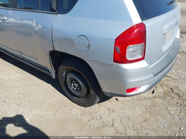 2011 JEEP COMPASS 1J4NT1FB2BD235730 Photo 5