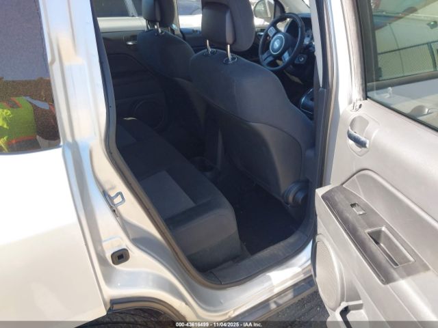 2011 JEEP COMPASS 1J4NT1FB2BD235730 Photo 7