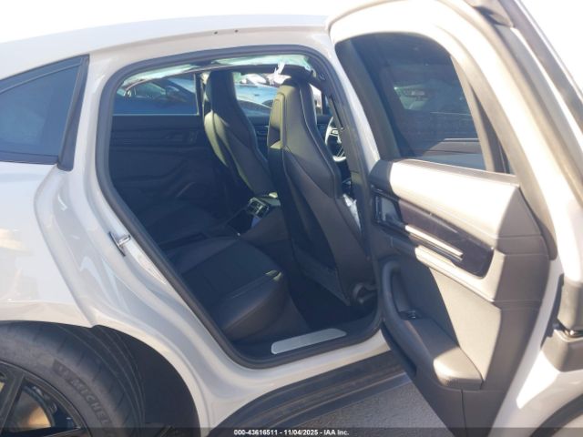 2025 PORSCHE PANAMERA WP0AA2YA3SL004779 Photo 7