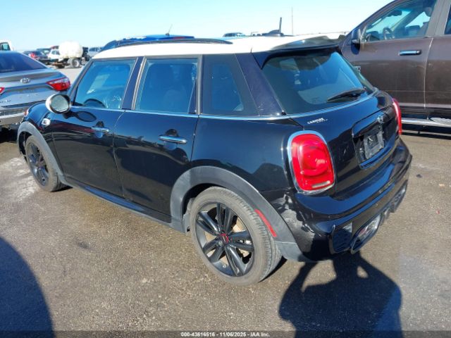2015 MINI HARDTOP WMWXU3C53F2B55926 Photo 2
