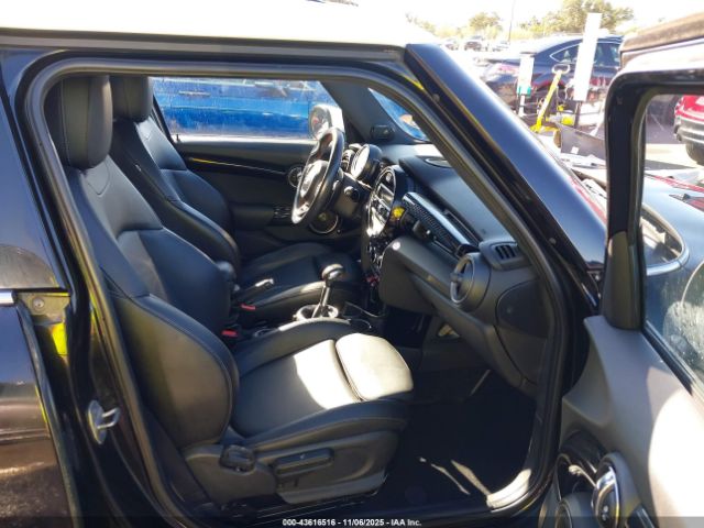 2015 MINI HARDTOP WMWXU3C53F2B55926 Photo 4