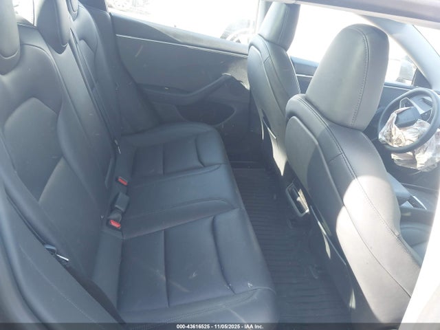 2025 TESLA MODEL 3 5YJ3E1EA2SF920187 Photo 7