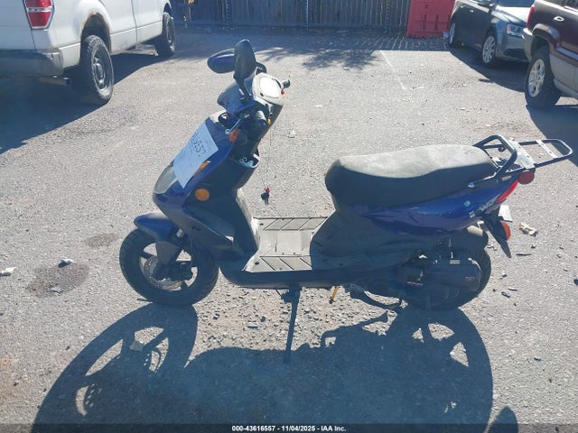 L5YACDTA581112667 Znen Scooter