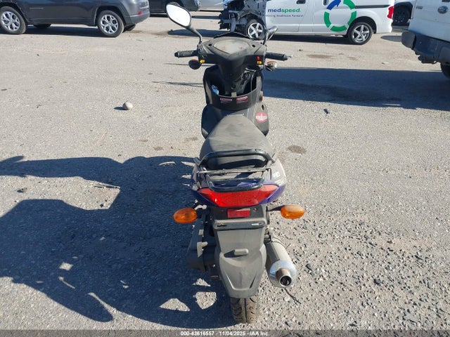 L5YACDTA581112667 Znen Scooter