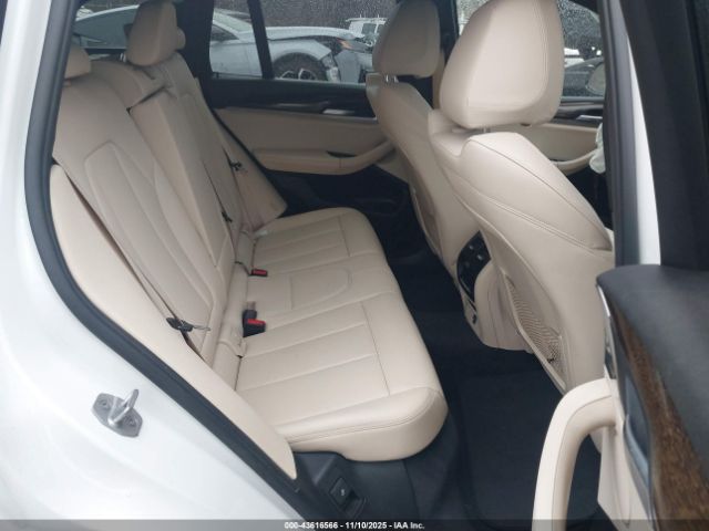 2018 BMW X3 5UXTR9C5XJLD60831 Photo 7