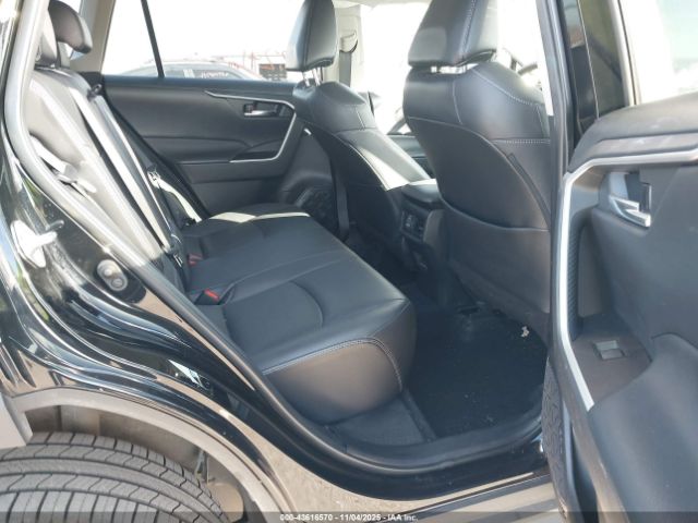 2022 TOYOTA RAV4 2T3A1RFV3NW302247 Photo 7