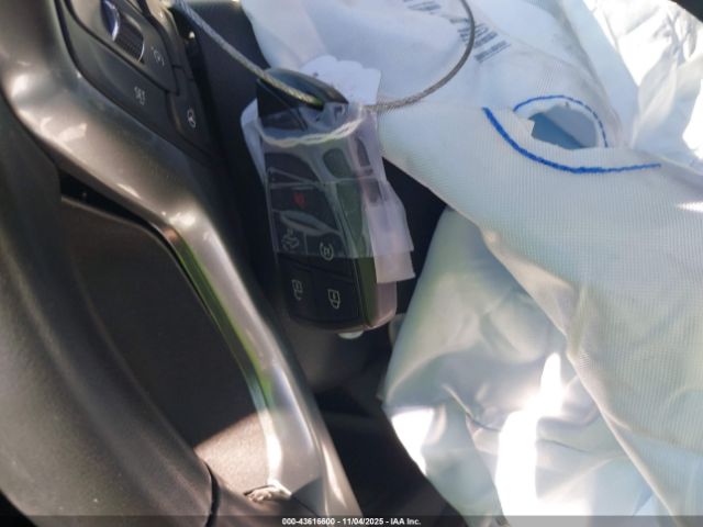 2024 CHEVROLET SILVERADO 1500 1GCUDGE8XRZ154365 Photo 10