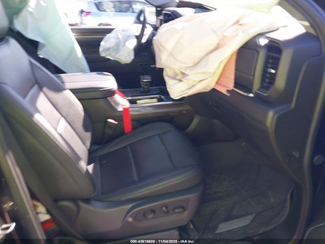 2024 CHEVROLET SILVERADO 1500 1GCUDGE8XRZ154365 Photo 4