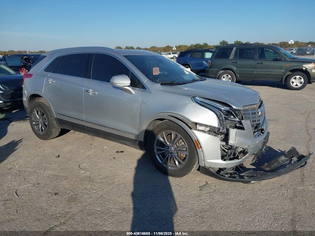 2017 CADILLAC XT5 1GYKNFRS1HZ110624 Photo 0