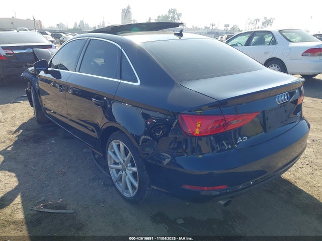 2015 AUDI A3 WAUEFGFF1F1111844 Photo 2