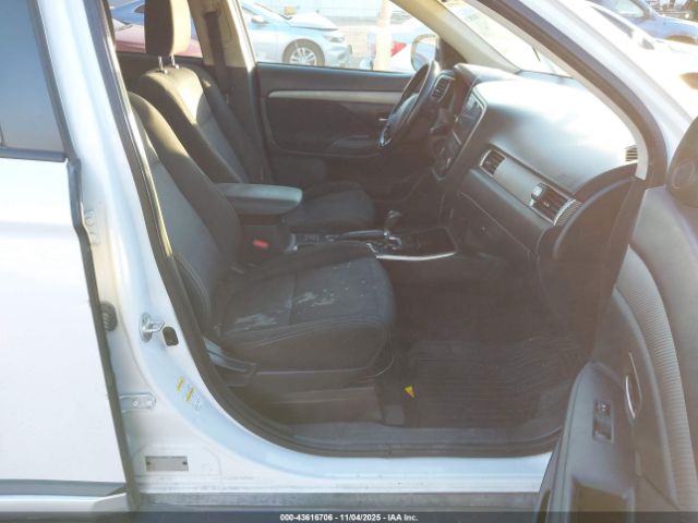 2018 MITSUBISHI OUTLANDER JA4AD3A38JZ000208 Photo 4