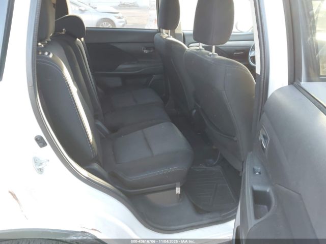 2018 MITSUBISHI OUTLANDER JA4AD3A38JZ000208 Photo 7
