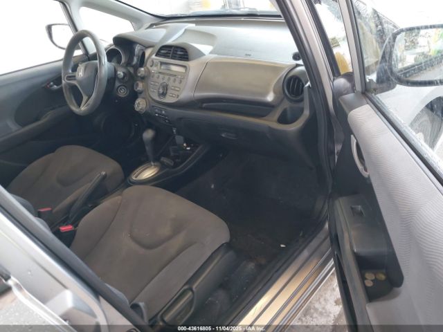 2009 HONDA FIT JHMGE88299S006142 Photo 4