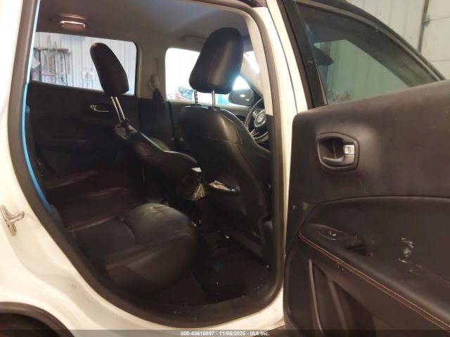 2019 JEEP COMPASS 3C4NJDCB4KT628673 Photo 7