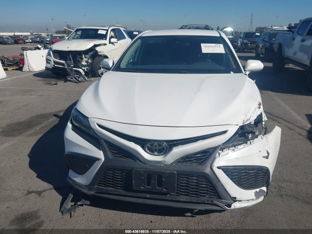 4T1G11AK5MU426018 Toyota CAMRY SE