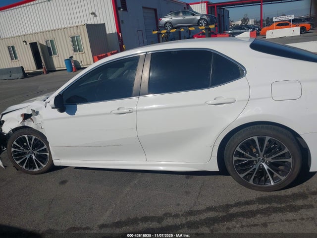 4T1G11AK5MU426018 Toyota CAMRY SE