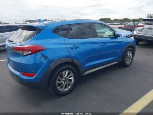 2018 HYUNDAI TUCSON KM8J33A42JU621079 Photo 3