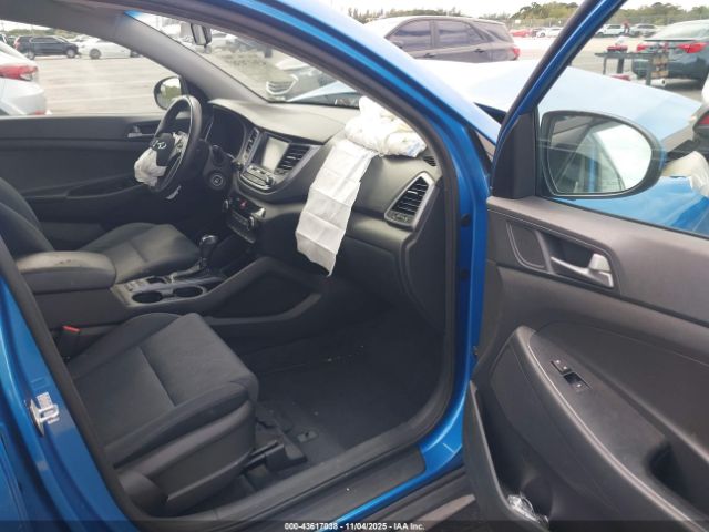 2018 HYUNDAI TUCSON KM8J33A42JU621079 Photo 4