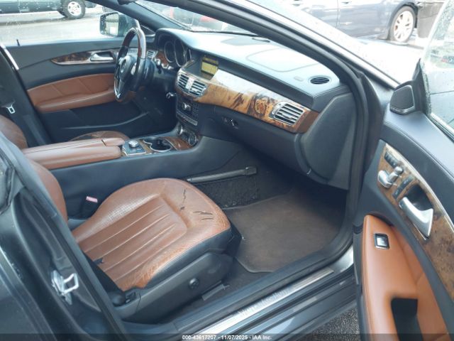 2012 MERCEDES-BENZ CLS 550 WDDLJ7DB8CA044069 Photo 4