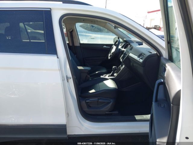 2020 VOLKSWAGEN TIGUAN 3VV2B7AX2LM069363 Photo 4