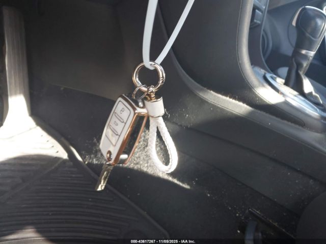 2017 VOLKSWAGEN BEETLE 3VWF17AT2HM614188 Photo 10