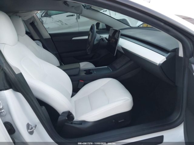 2022 TESLA MODEL 3 5YJ3E1EC4NF182513 Photo 4