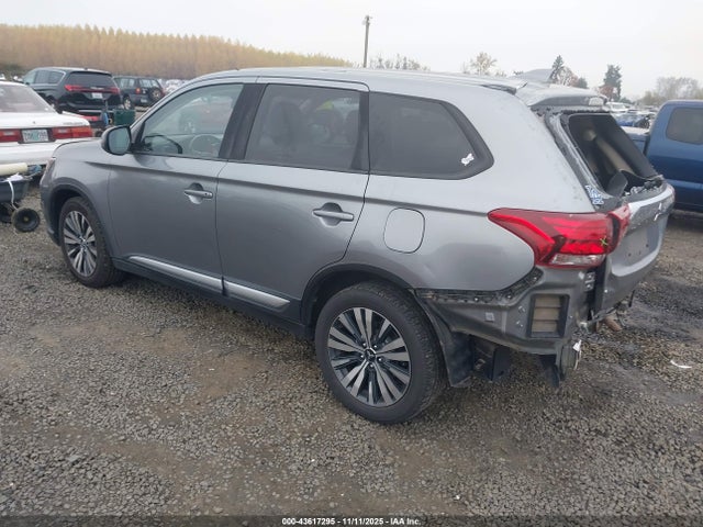 2020 MITSUBISHI OUTLANDER JA4AZ3A34LZ017852 Photo 2