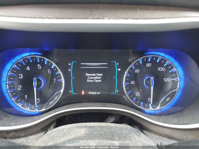 Продаж на аукціоні авто 2017 Chrysler Pacifica Touring-l, vin: 2C4RC1BG5HR535907, номер лоту: 43617305