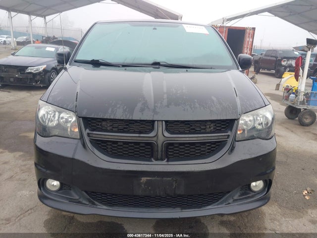 2C4RDGCG2FR634633 Dodge Grand Caravan Sxt