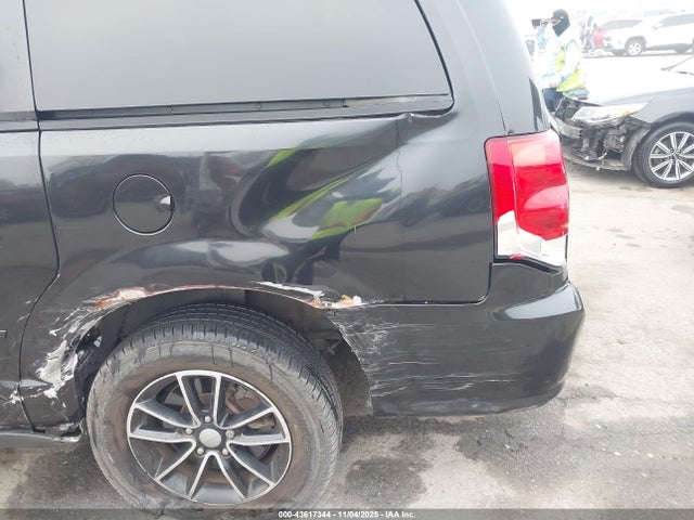 2C4RDGCG2FR634633 Dodge Grand Caravan Sxt