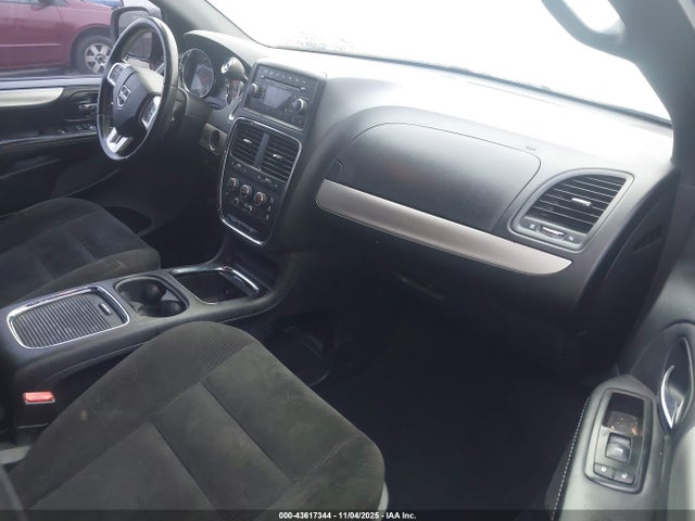 2C4RDGCG2FR634633 Dodge Grand Caravan Sxt